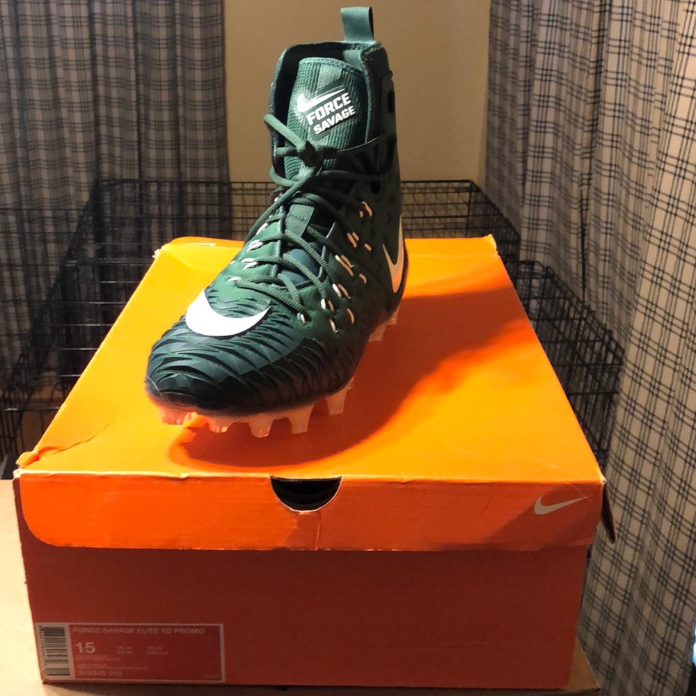 Brand new nike Football cleats size 15